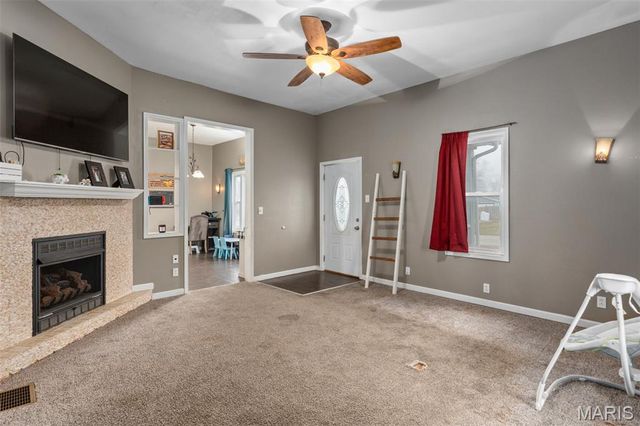 111 W 4th South Street, Mount Olive, IL 62069