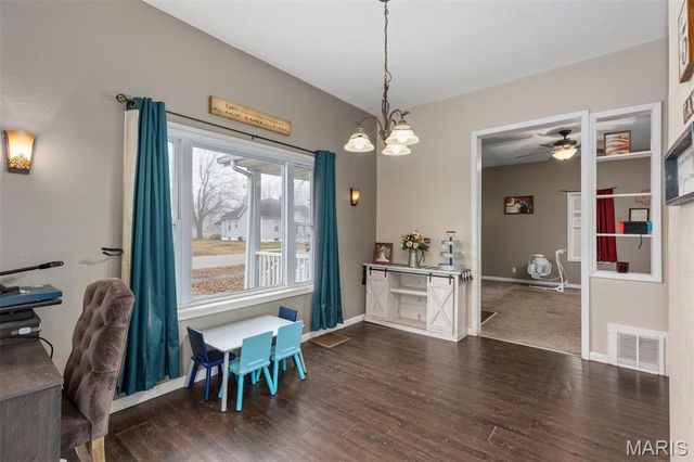 111 W 4th South Street, Mount Olive, IL 62069