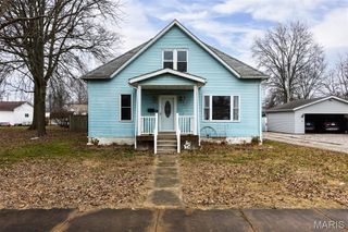 111 W 4th South Street, Mount Olive, IL 62069