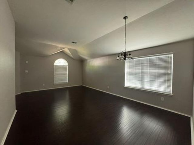 1954 Rachel LN, Round Rock, TX 78664