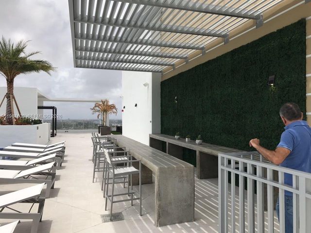 1010 SW 2ND AVE 607, Miami, FL 33130