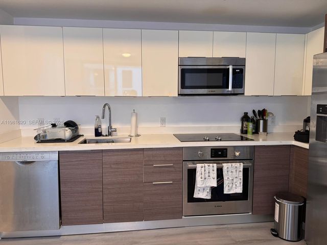 1010 SW 2ND AVE 607, Miami, FL 33130