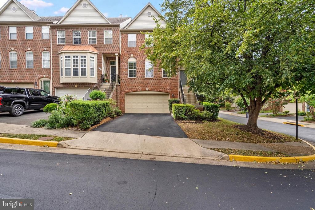 4109 LECLAIR CT, Fairfax, VA 22033