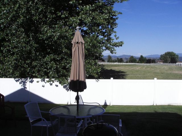 9412 N Oak St, Spokane, WA 99208