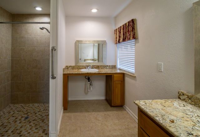 1304 Shawnee Road, Red Oak, TX 75165