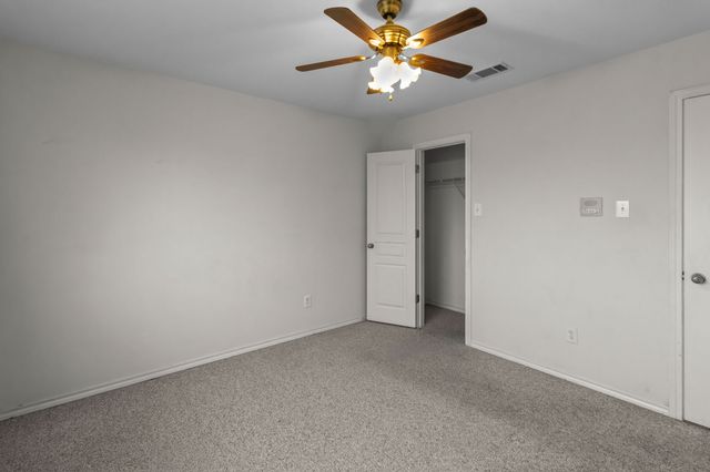 1304 Shawnee Road, Red Oak, TX 75165