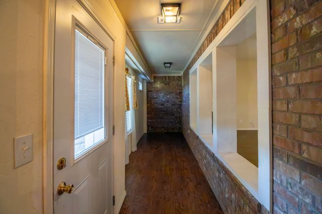 1304 Shawnee Road, Red Oak, TX 75165