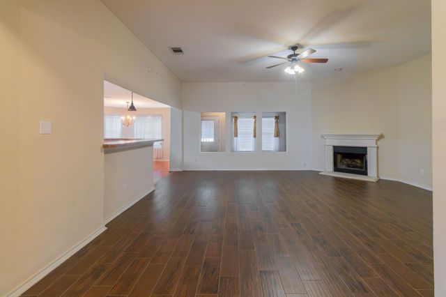 1304 Shawnee Road, Red Oak, TX 75165