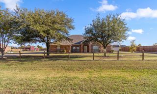 1304 Shawnee Road, Red Oak, TX 75165