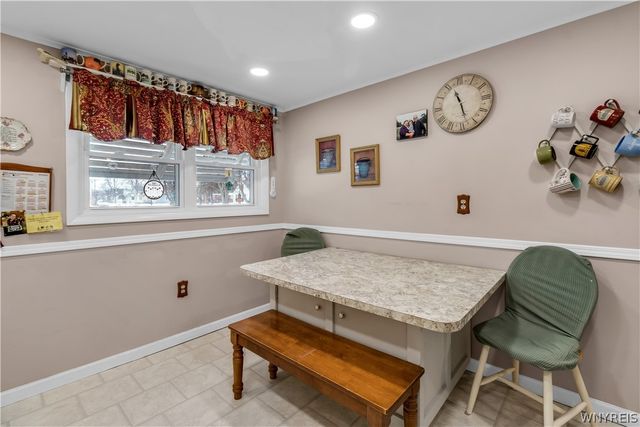 77 Norwood Drive, West Seneca, NY 14224