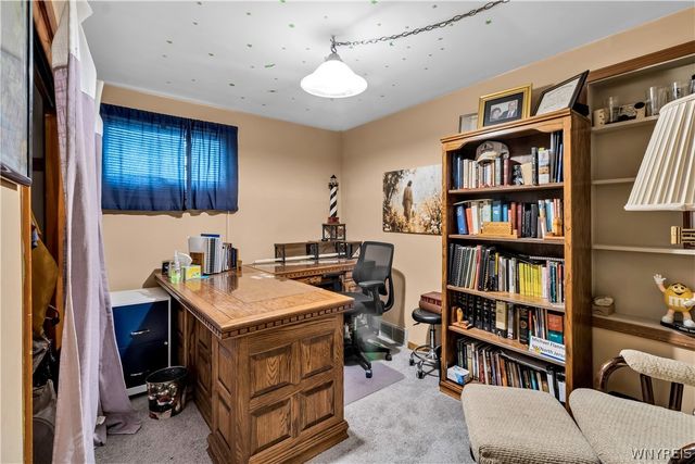 77 Norwood Drive, West Seneca, NY 14224