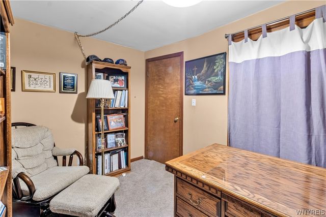 77 Norwood Drive, West Seneca, NY 14224