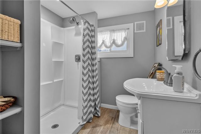 77 Norwood Drive, West Seneca, NY 14224