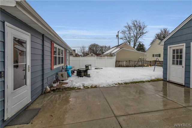 77 Norwood Drive, West Seneca, NY 14224