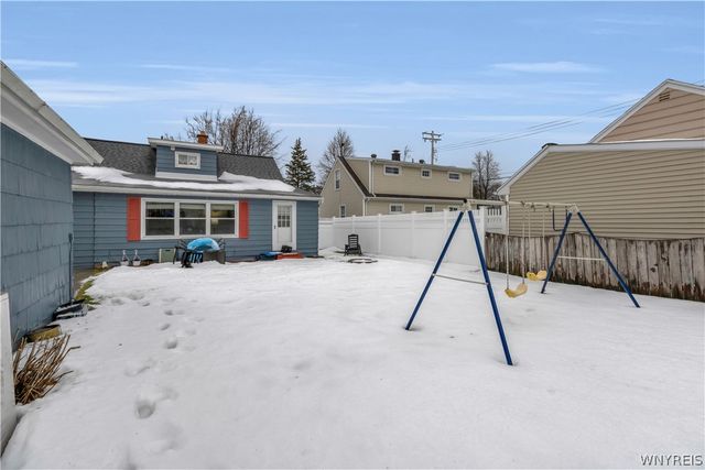 77 Norwood Drive, West Seneca, NY 14224