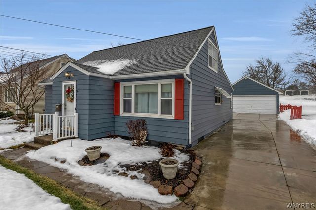 77 Norwood Drive, West Seneca, NY 14224