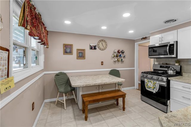 77 Norwood Drive, West Seneca, NY 14224