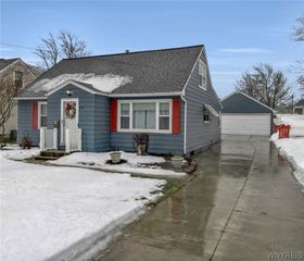 77 Norwood Drive, West Seneca, NY 14224