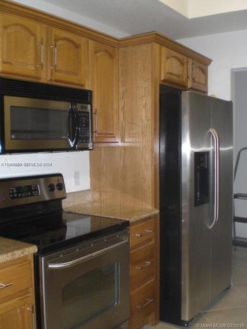 3590 Coral Way 902, Miami, FL 33145