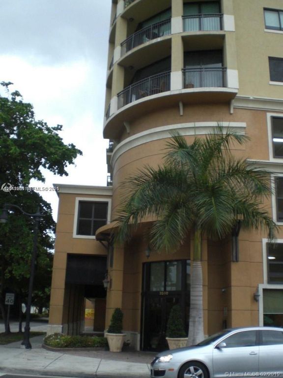 3590 Coral Way 902, Miami, FL 33145