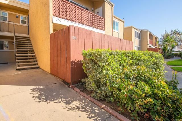 475 N Midway Drive 106, Escondido, CA 92027