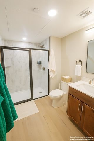 400 West Broadway 503, Boston, MA 02127