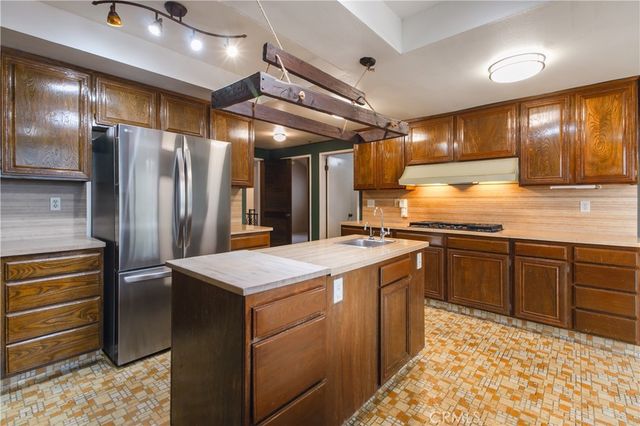 11050 Baile Avenue, Chatsworth, CA 91311