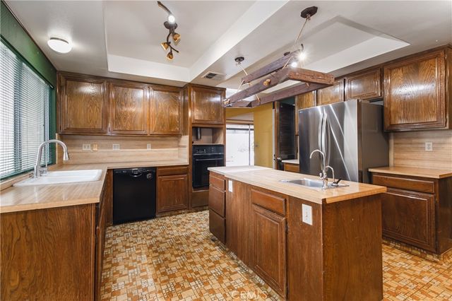 11050 Baile Avenue, Chatsworth, CA 91311