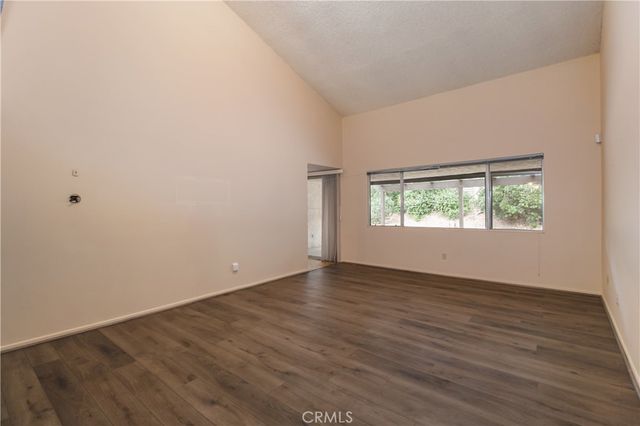 11050 Baile Avenue, Chatsworth, CA 91311