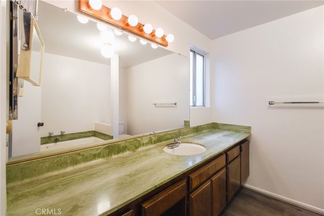 11050 Baile Avenue, Chatsworth, CA 91311