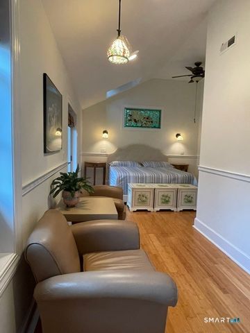 9 Melrose Avenue, Norwalk, CT 06855