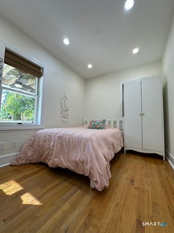 9 Melrose Avenue, Norwalk, CT 06855