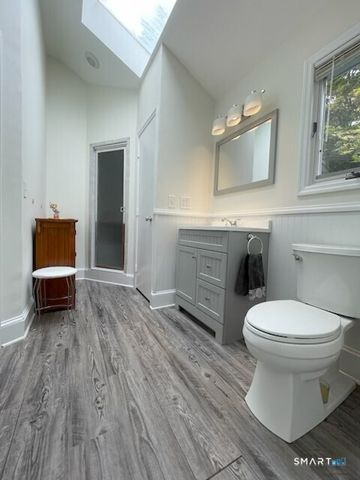 9 Melrose Avenue, Norwalk, CT 06855