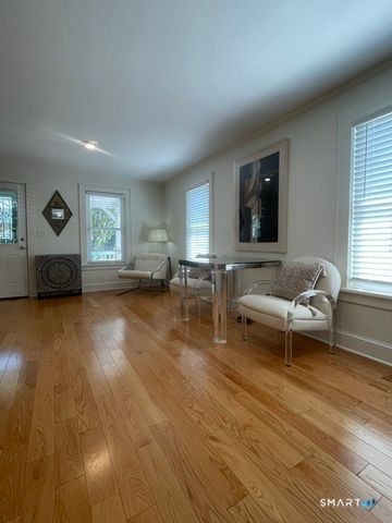 9 Melrose Avenue, Norwalk, CT 06855