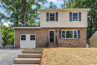 1504 Luther Blvd, Hopewell, VA 23860