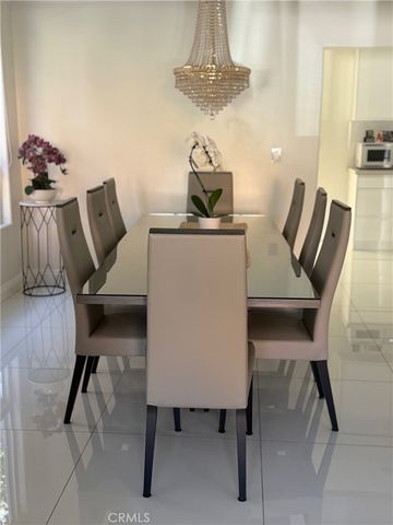 5711 Aura Ave, Tarzana, CA 91356