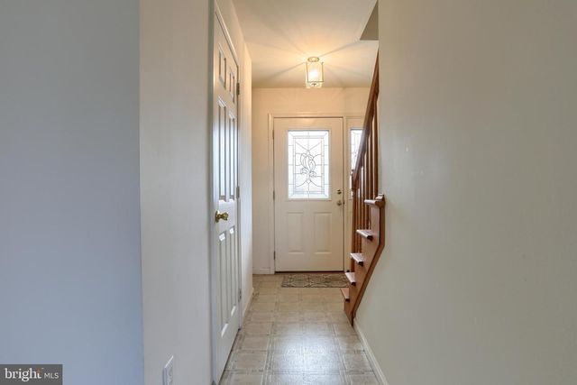 10 LION LN, Jonestown, PA 17038