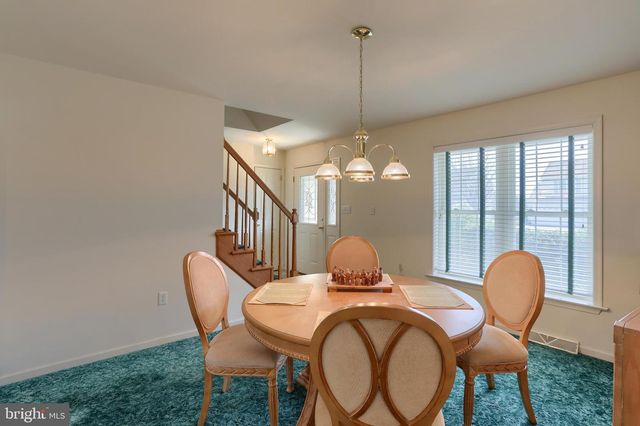 10 LION LN, Jonestown, PA 17038