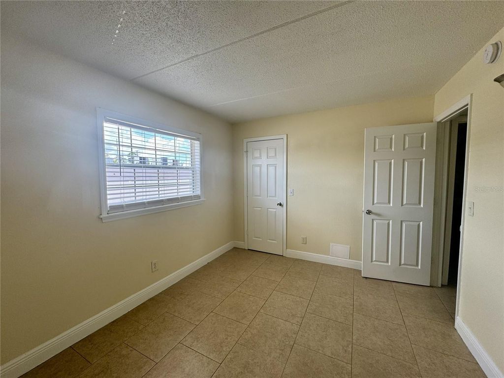Image 11 of property listing at 1400 EUDORA ROAD D35, Mount Dora, FL 32757