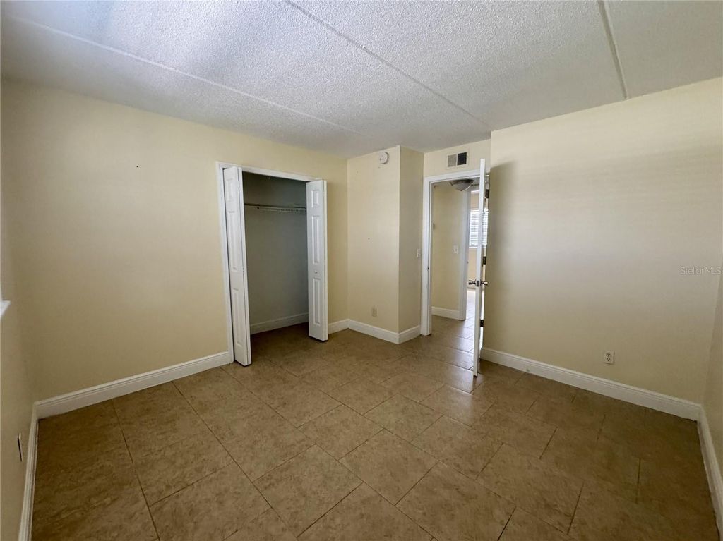 Image 15 of property listing at 1400 EUDORA ROAD D35, Mount Dora, FL 32757