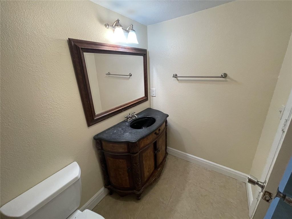 Image 9 of property listing at 1400 EUDORA ROAD D35, Mount Dora, FL 32757