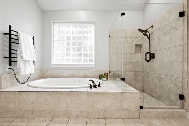 806 Overlook BND, Leander, TX 78641