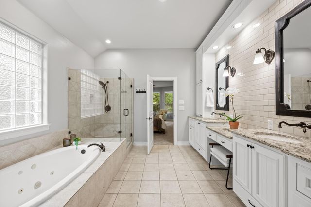 806 Overlook BND, Leander, TX 78641