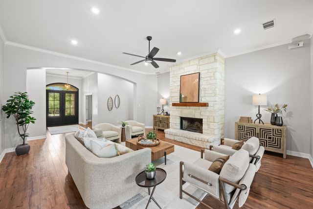 806 Overlook BND, Leander, TX 78641