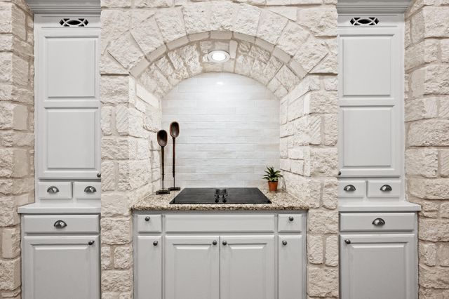 806 Overlook BND, Leander, TX 78641