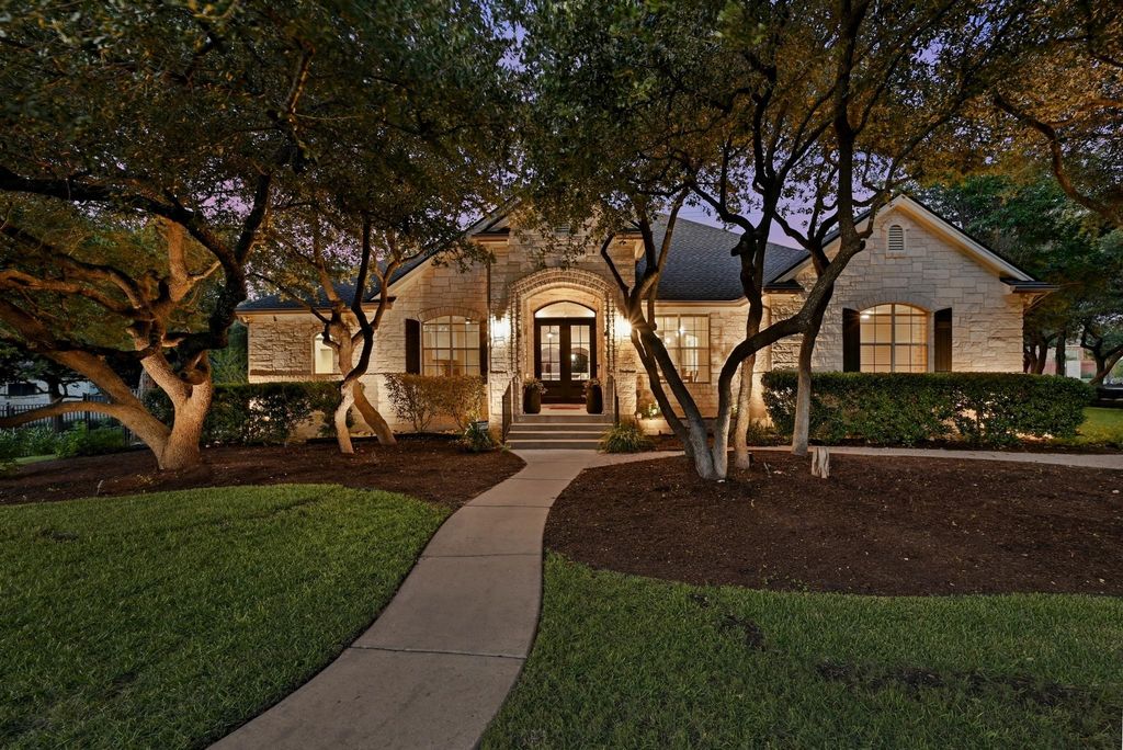 806 Overlook BND, Leander, TX 78641