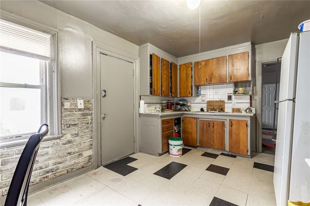 626 Jay St, Rochester, NY 14611