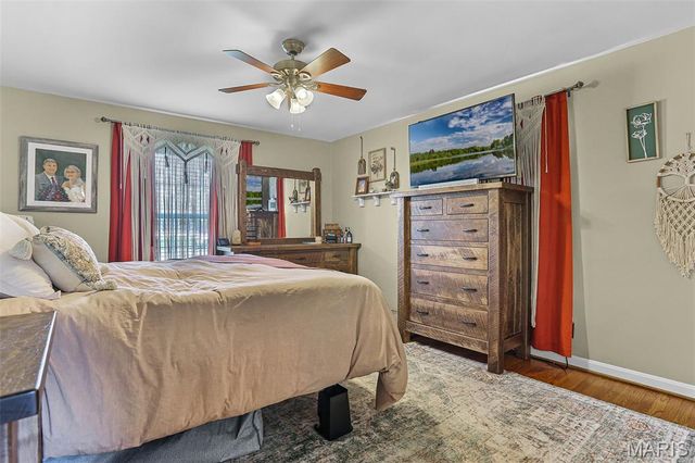 829 Oakdale Drive, East Alton, IL 62024