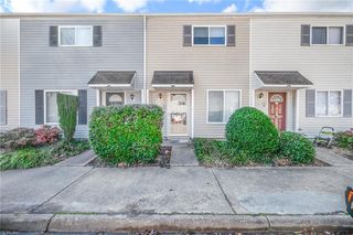 151 Delmar Ln Apt G, Newport News, VA 23602
