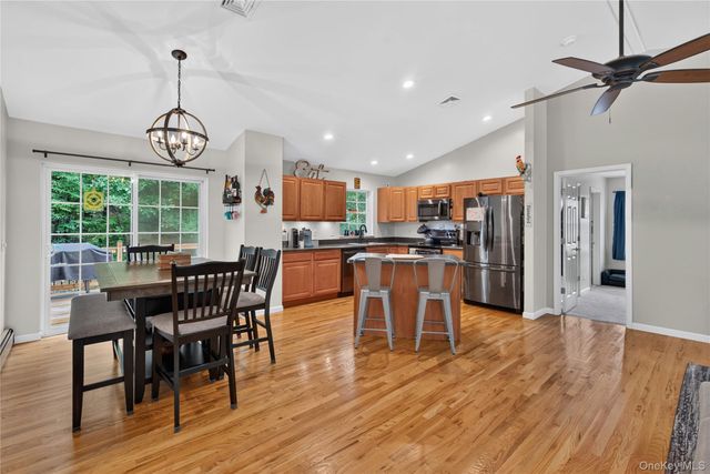 291 Huckleberry Turnpike, Wallkill, NY 12589